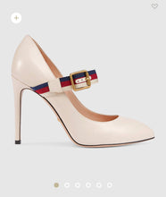 Load image into Gallery viewer, Gucci Sylvie Leather Pump - Tulerie
