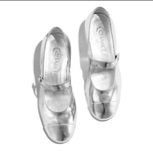 Load image into Gallery viewer, Chanel Metallic Mary Janes - Tulerie
