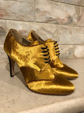 Load image into Gallery viewer, Chanel Gold Velvet Booties - Tulerie
