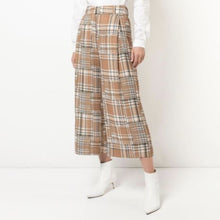 Load image into Gallery viewer, PatBo Plaid Wide Legged Cropped Trousers - Tulerie
