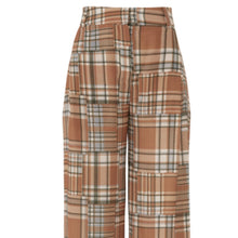 Load image into Gallery viewer, PatBo Plaid Wide Legged Cropped Trousers - Tulerie
